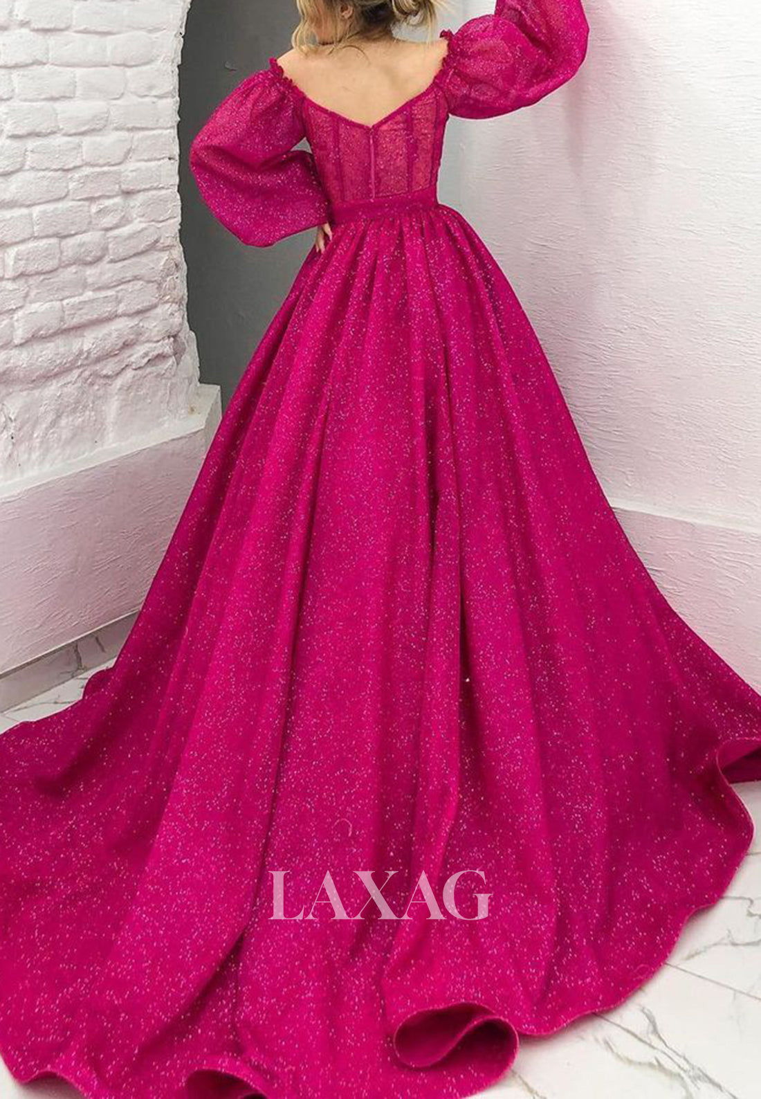 V-Neck Long-Sleeves A-Line Prom Dress Glitter-Tulle Pleated Party Gowns with Sweep Train