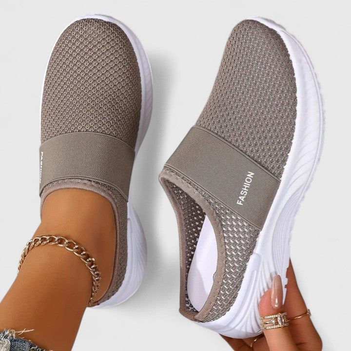 Round Toe Mesh Slip On Sneakers