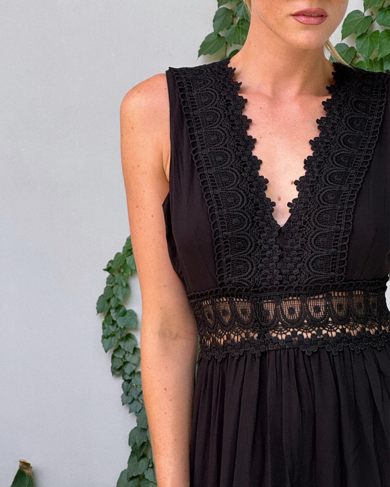 V-Neck Sleeveless Lace Trim Tiered Midi Dress