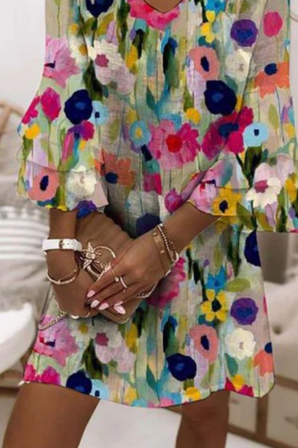 Tabitha - V-Neck Mini Dress with Romantic Floral Print
