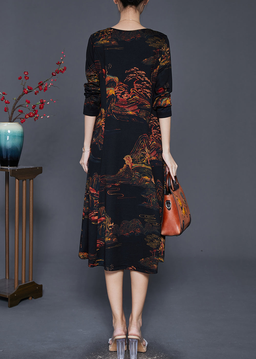 Sophisticated Dress with a Clean Classic Look