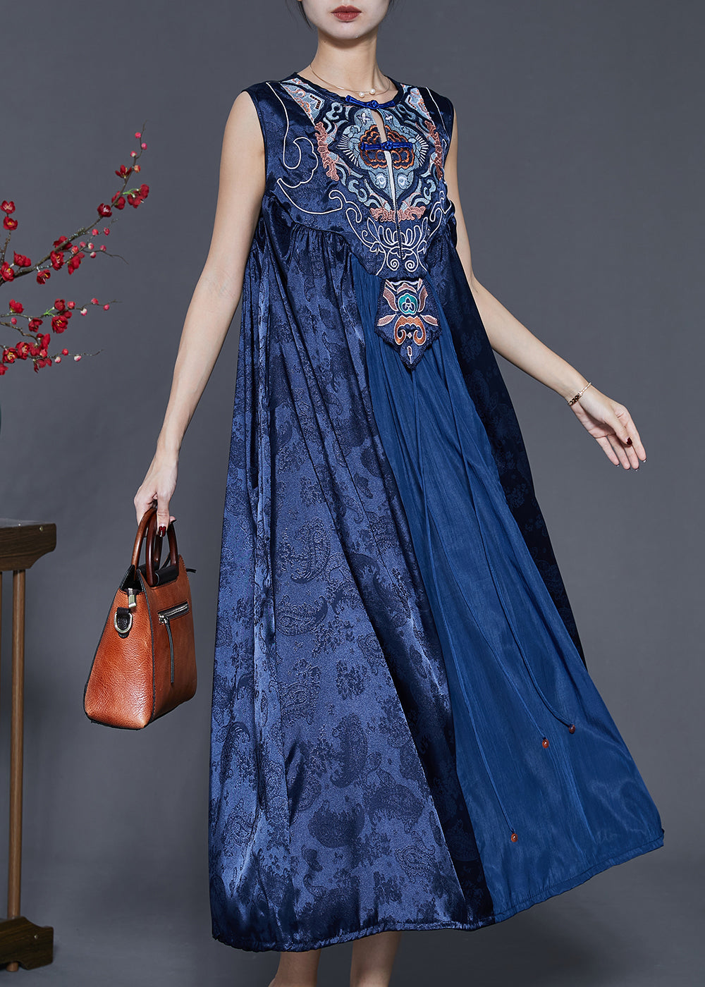 Beautifully Crafted Dress in a Classic Style