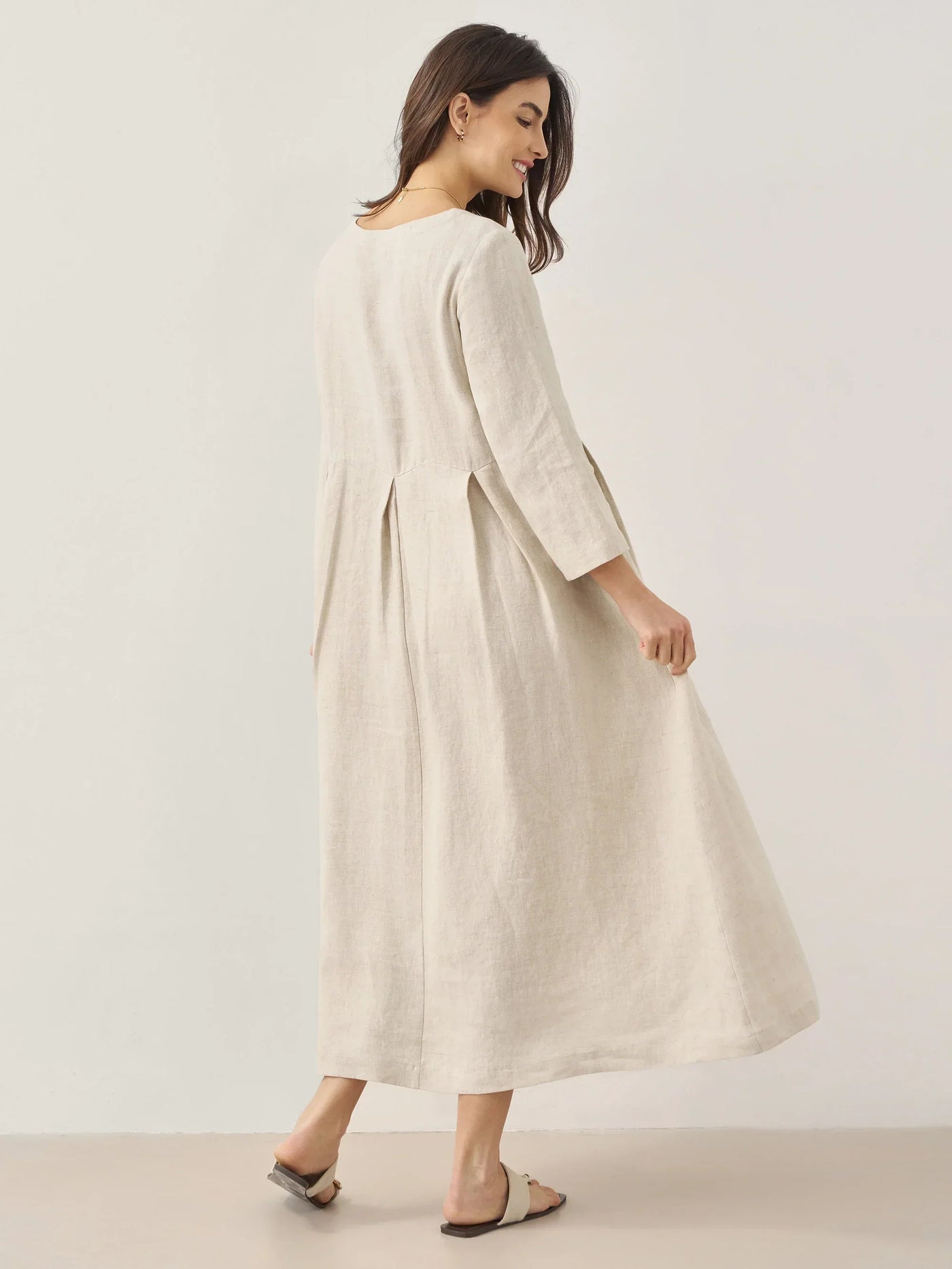 Pleated Round Neck Pocket A-Line Maxi Dress 5