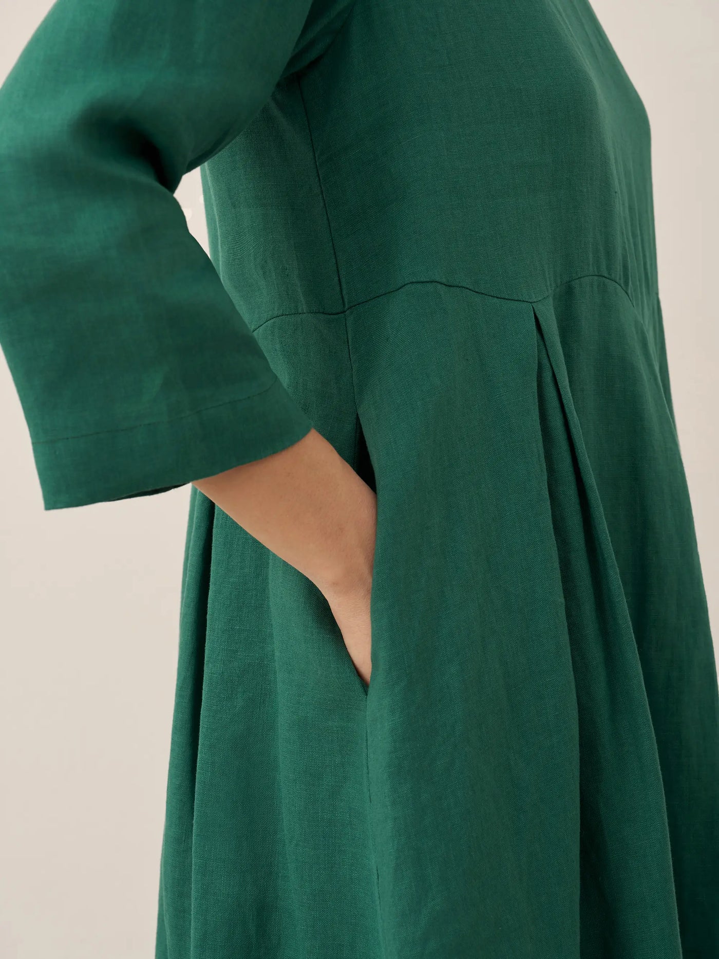 Pleated Round Neck Pocket A-Line Maxi Dress 21