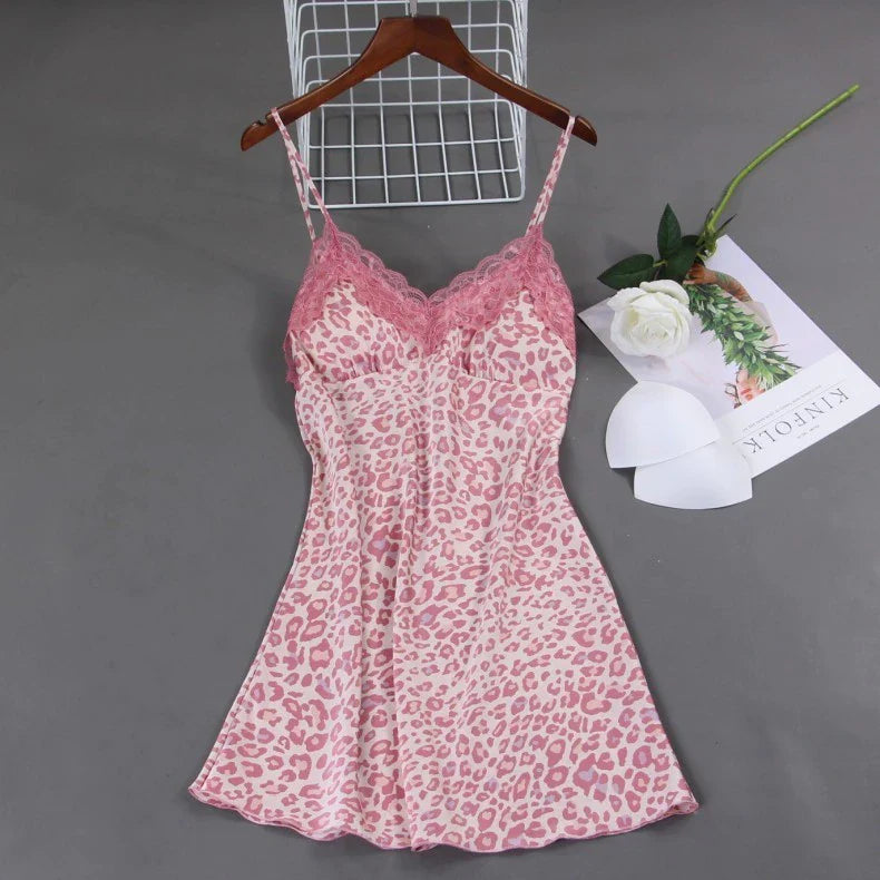 Subtly Elegant Garment with a Refined Vintage Look