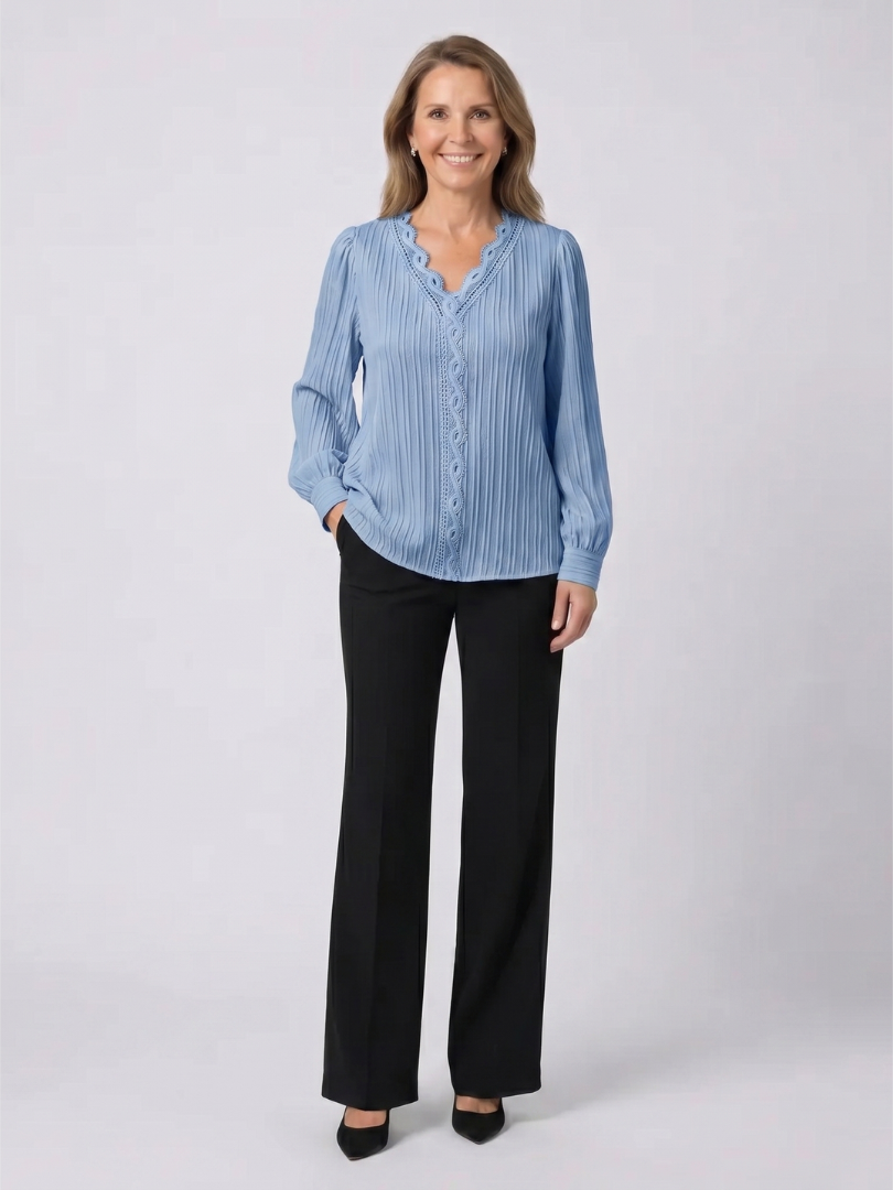 Andrea | Elegant Pullover Blouse