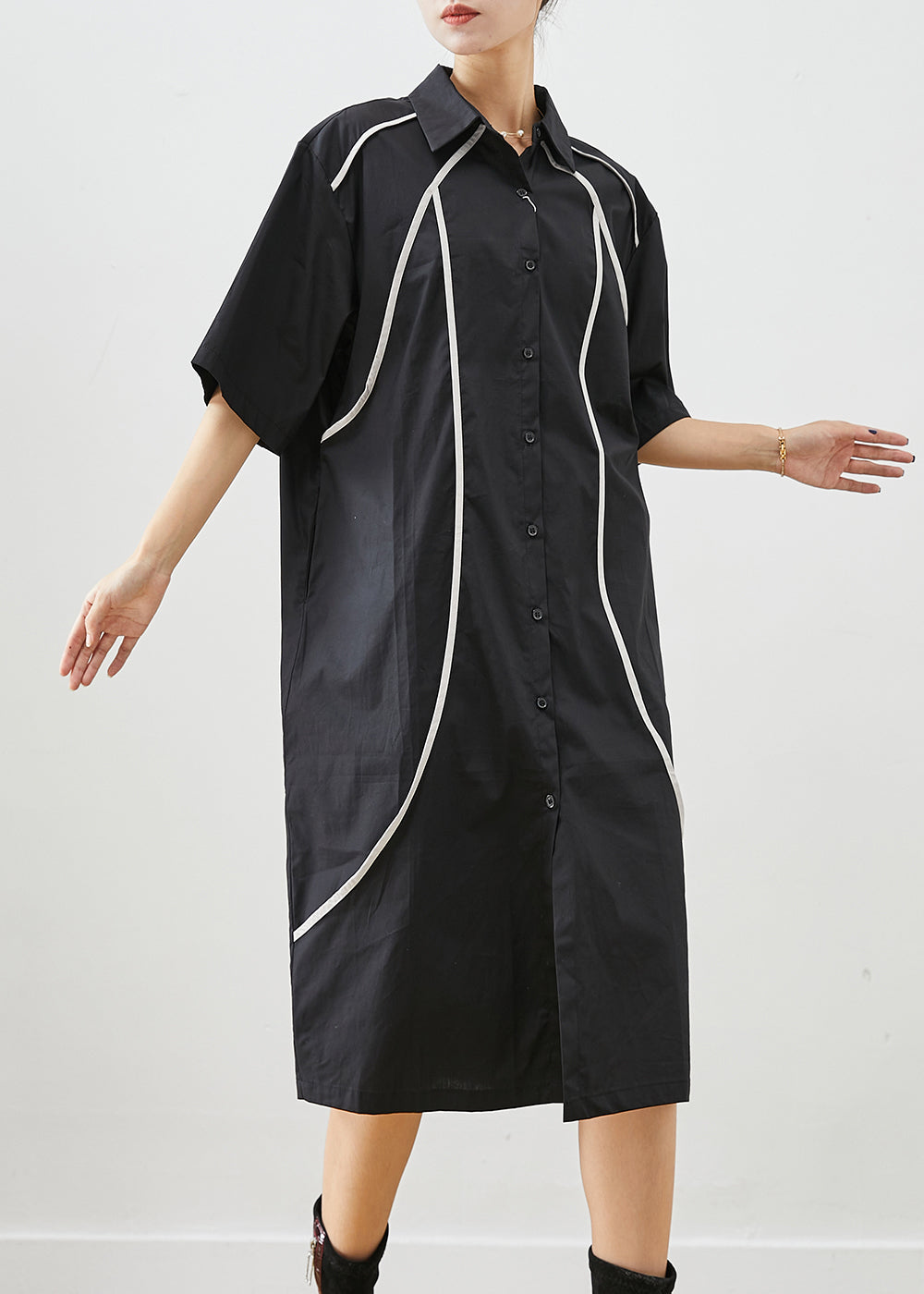 Sophisticated Dress with a Clean Classic Look