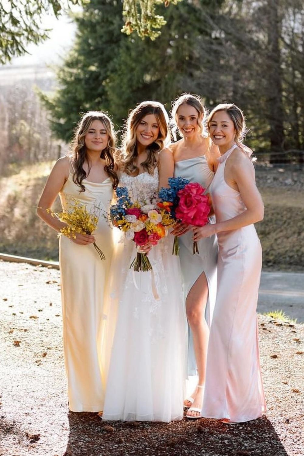 Gorgeous A Line Sweetheart White Tulle Wedding Dress with Appliques