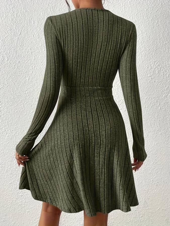 Orla Knitted Dress with V-neck for Women Date Night Outfit