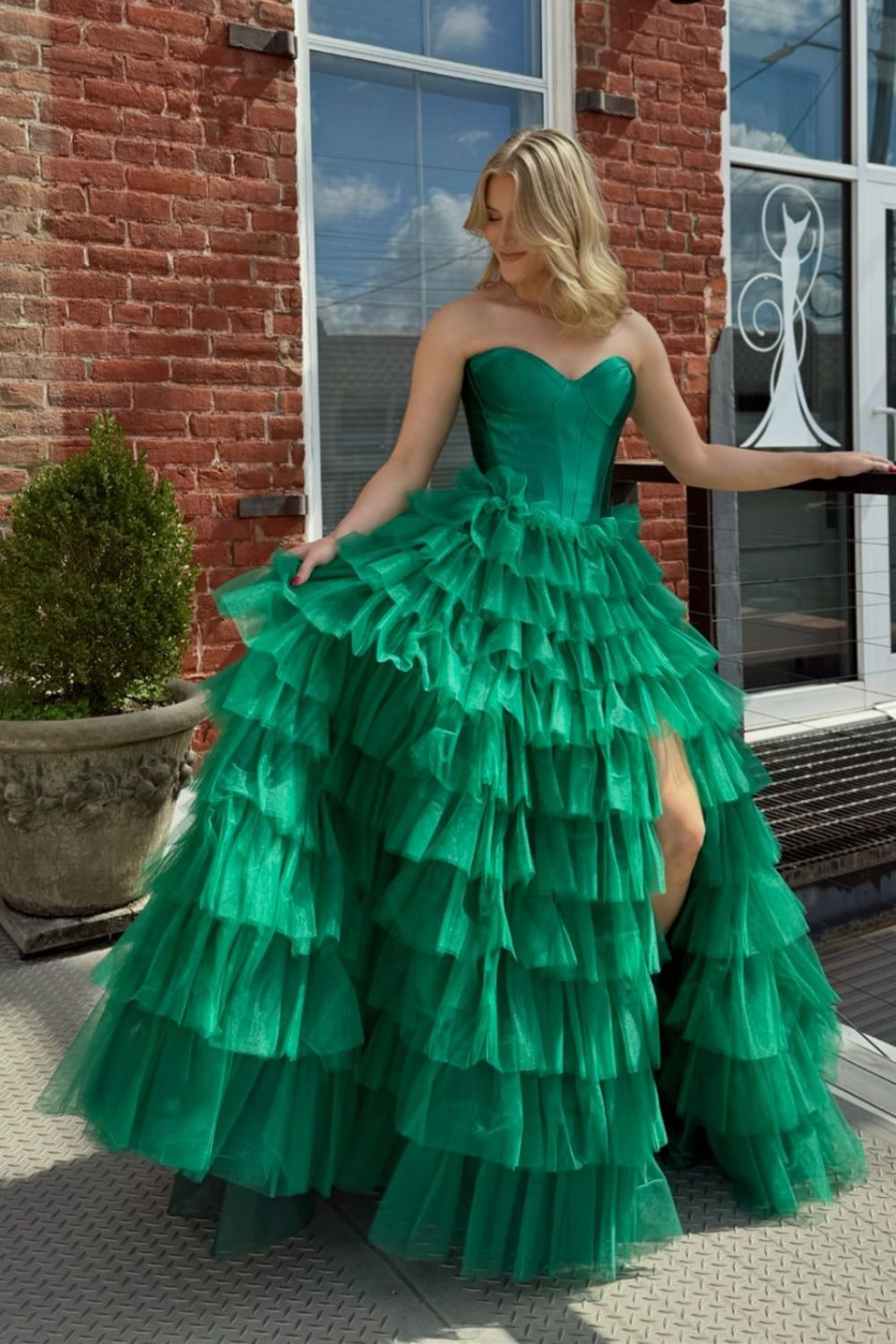 Princess A Line Sweetheart Green Long Prom Dress with Ruffles