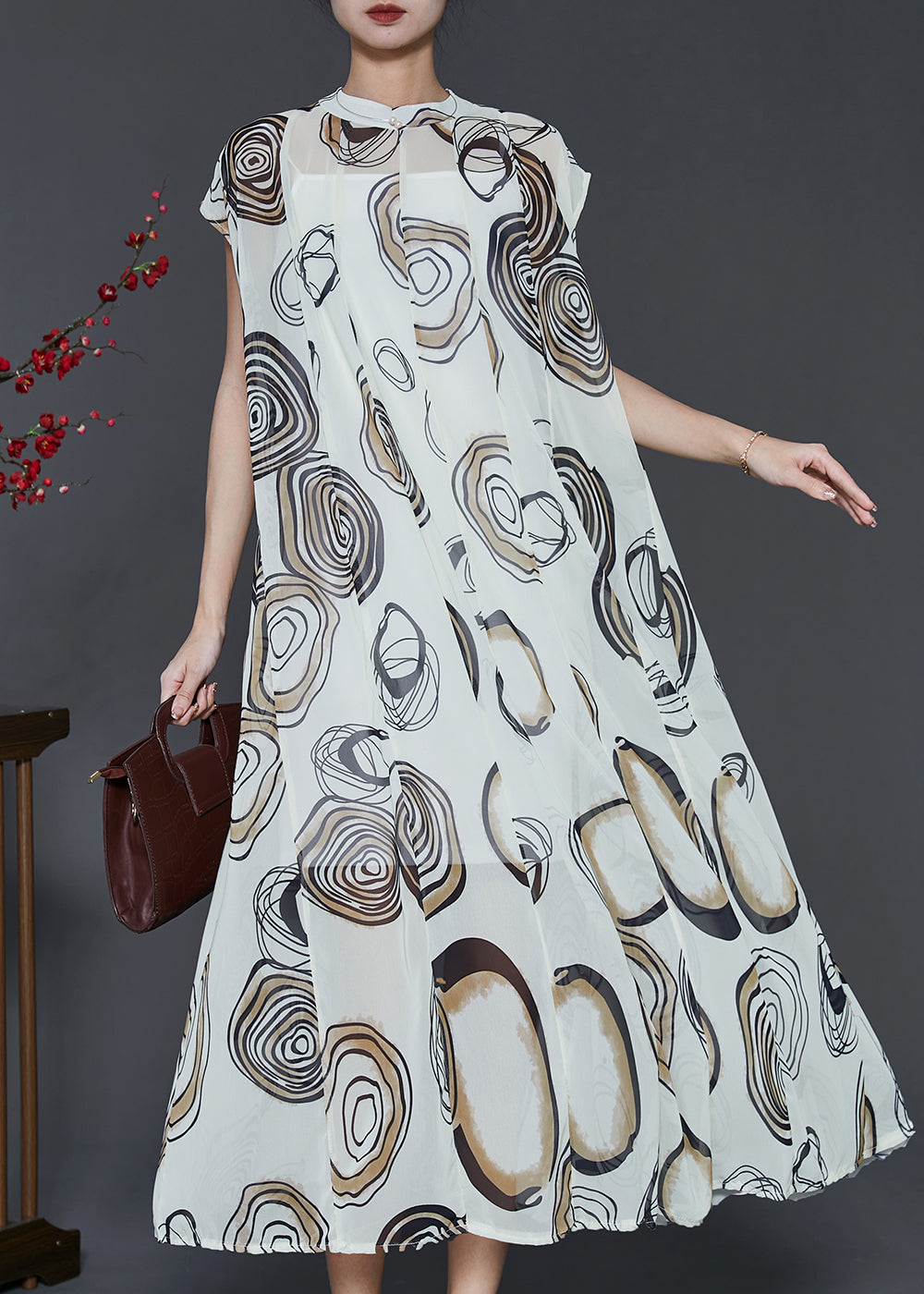 Classic Vintage & Enduringly Stylish Dress