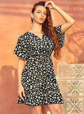 Casual Lace-Up With Gown V-Neck Flowered Design S / Pink Lace Dress