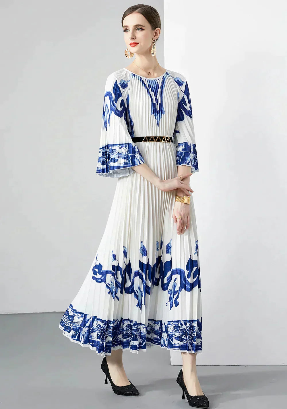 Blue And White Porcelain Loose Dress With Pleats