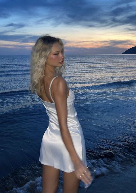 Casual Dresses White Satin Dress Sexy V Neck Sleeveless Lace Backless Bodycon Mini Holiday Beach Streetwear