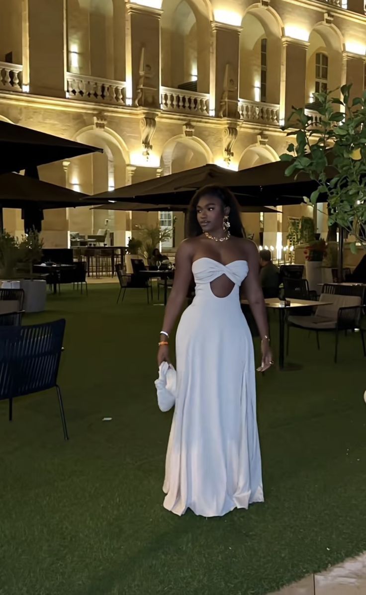 Elegant White Strapless Long Evening Dress Birthday Outfits