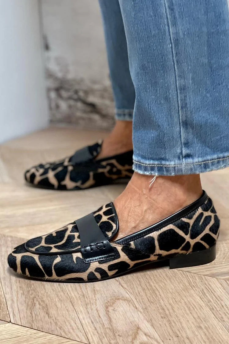Leopard Print Pointed Toe Flat Loafers