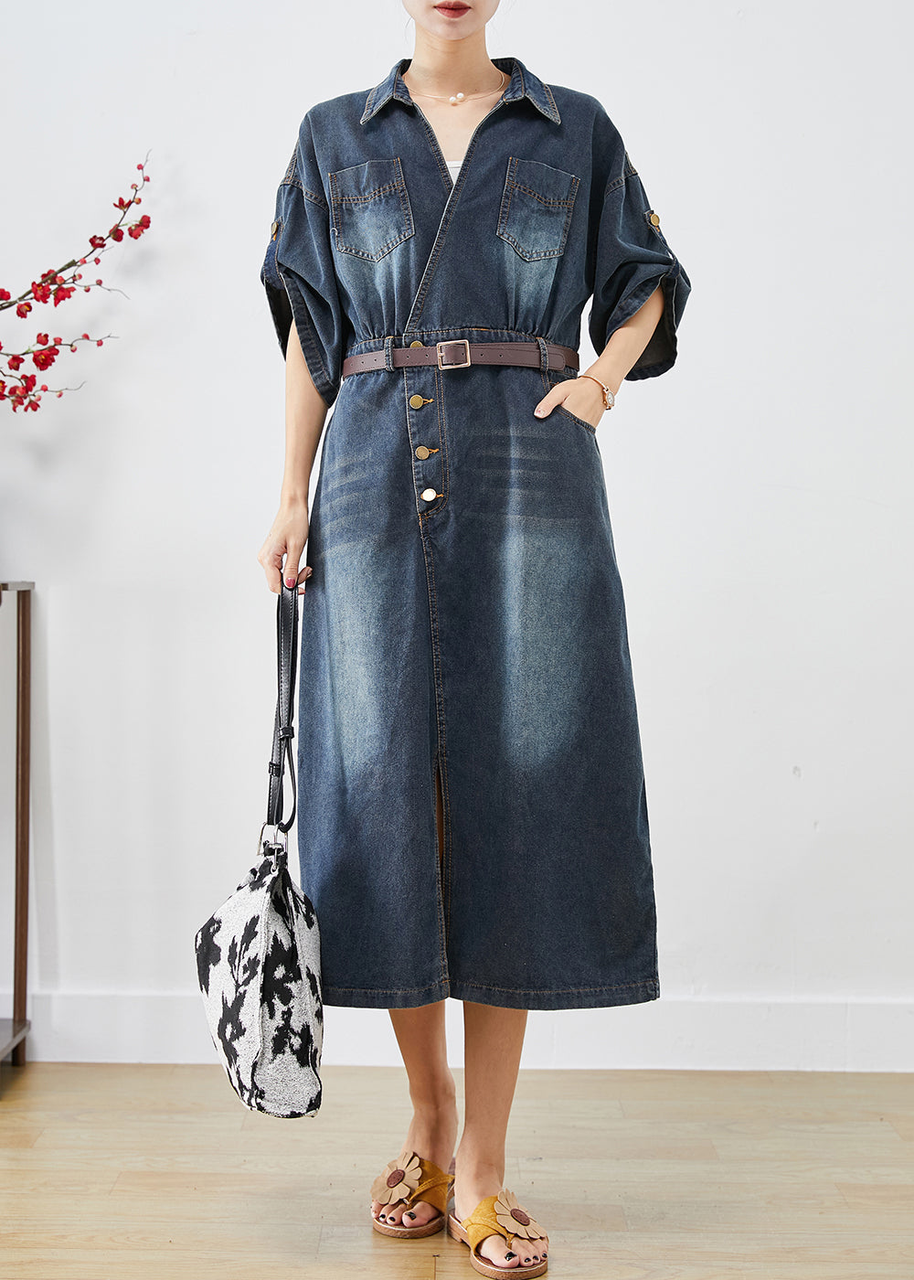 Effortlessly Elegant Dress with a Timeless Design