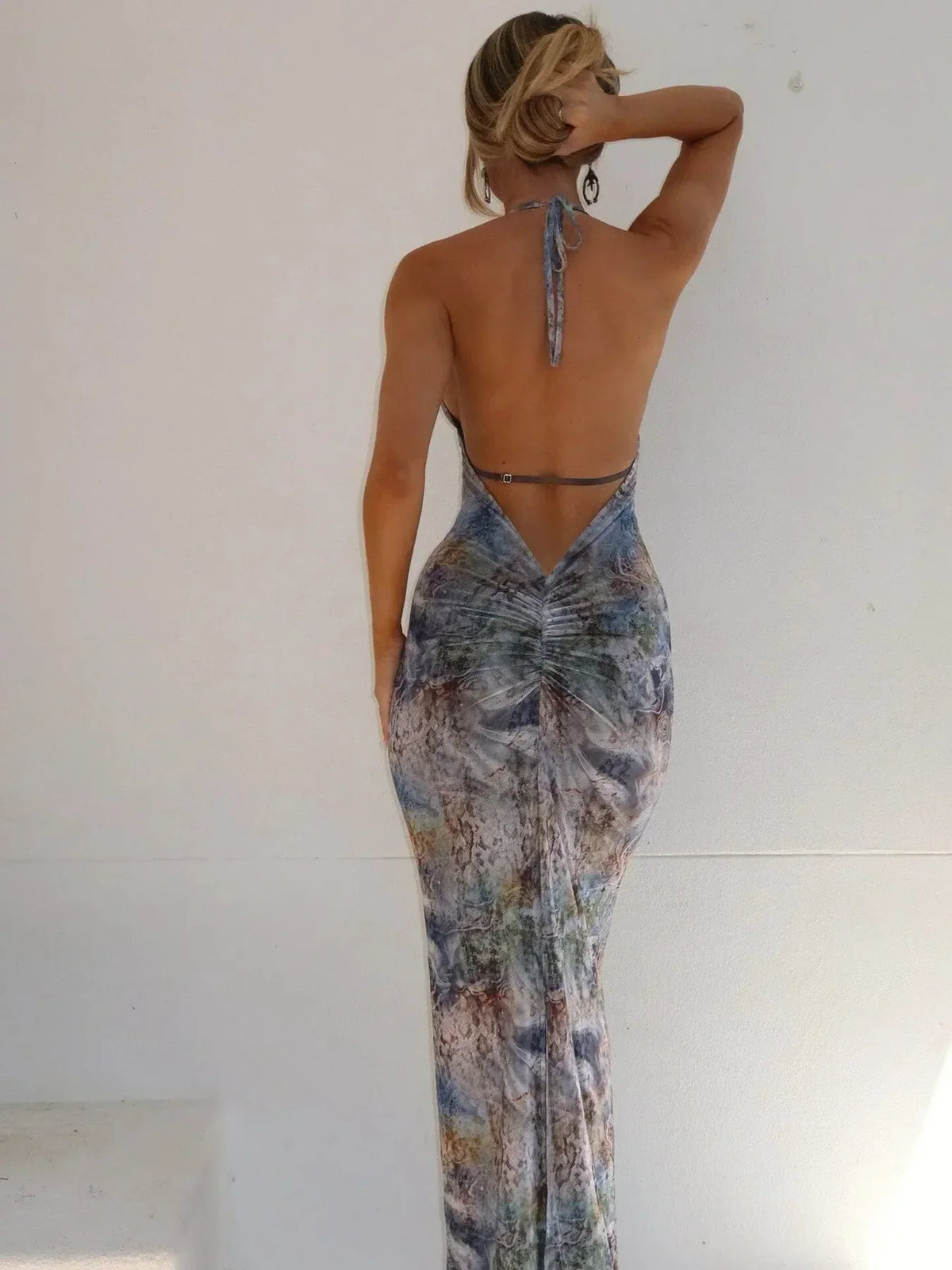 Abstract Print Halter Neck Plunge Bodycon Maxi Dress 4