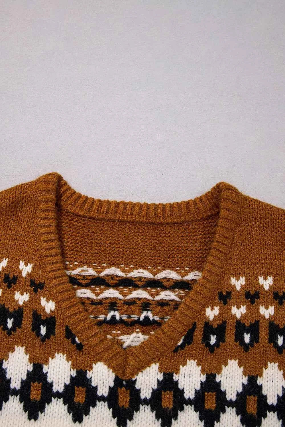 V Neck Short Sleeve Geometric Sweater
