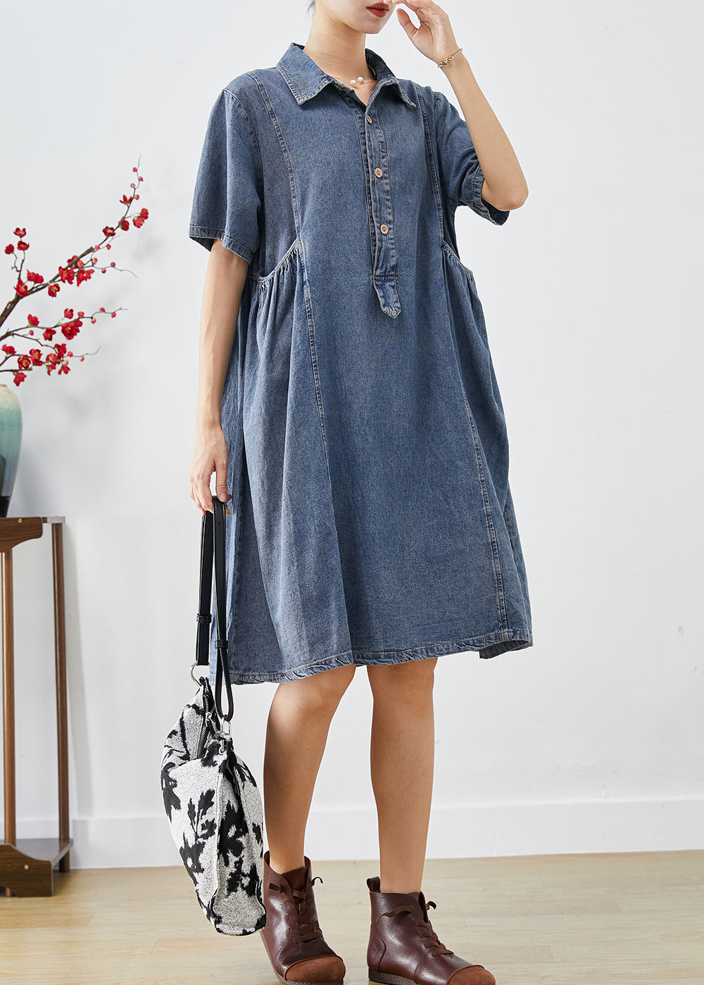 Beautifully Crafted Dress in a Classic Style
