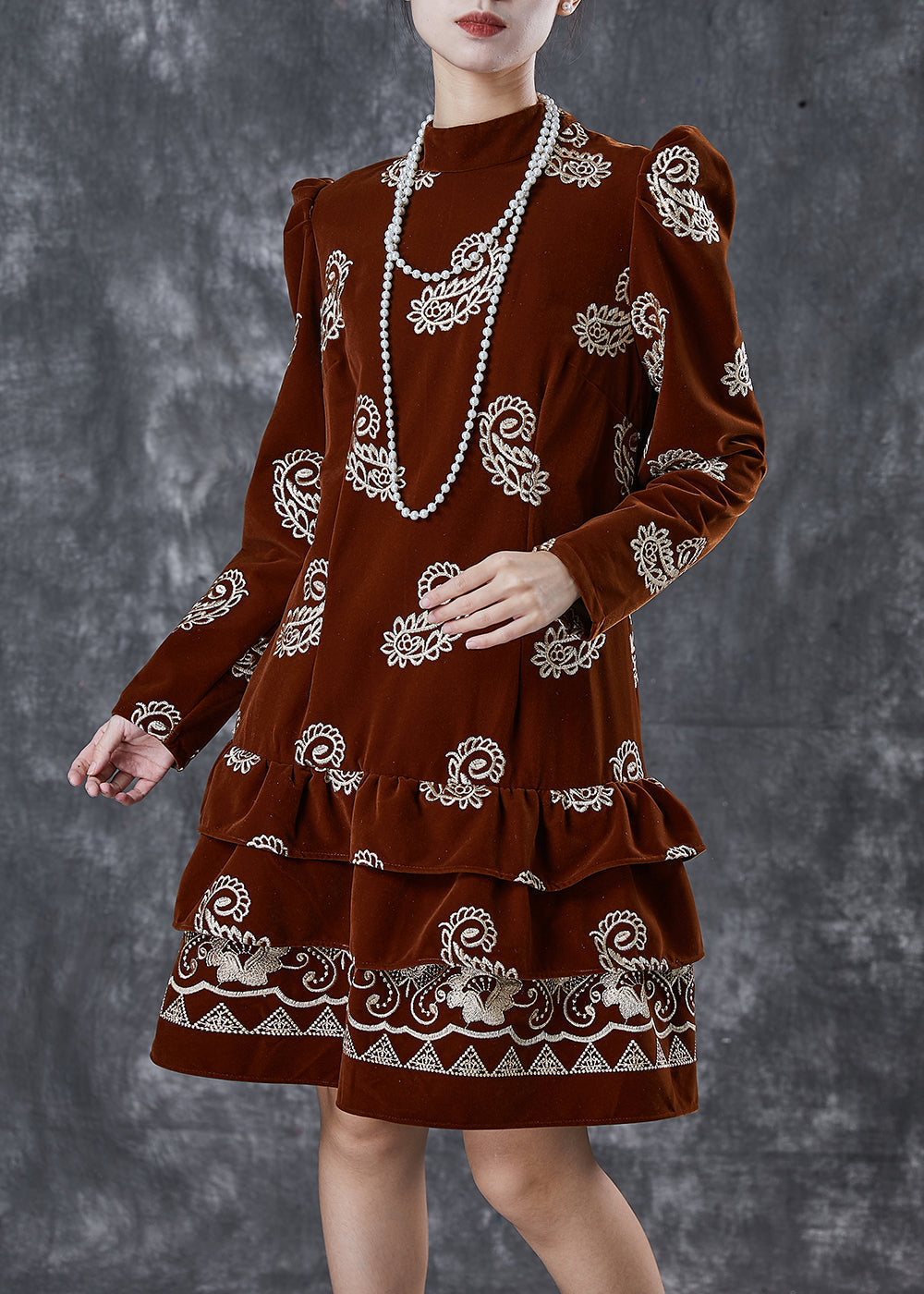 Well Tailored Dress with a Graceful Silhouette