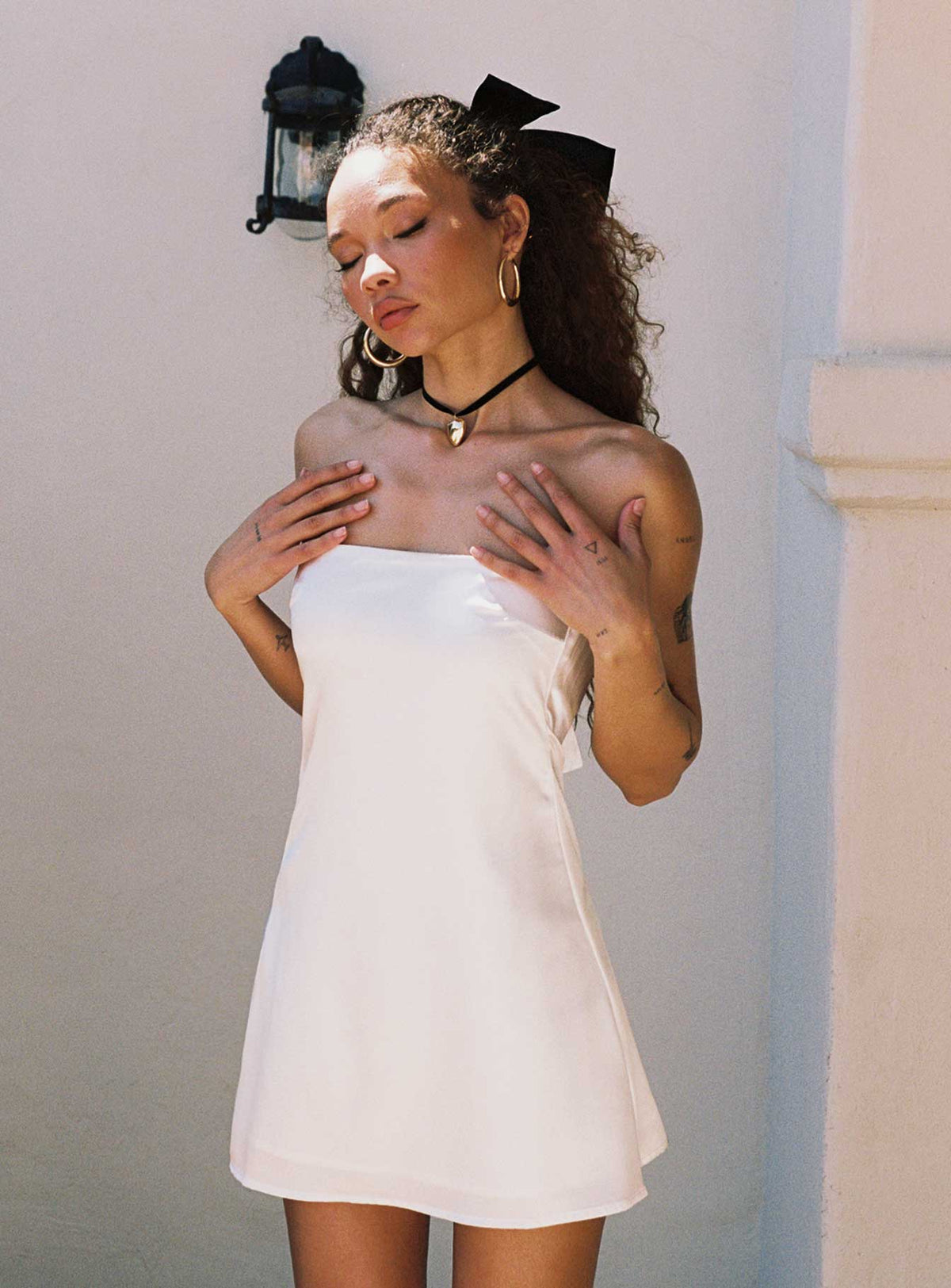 Strapless Straight Neck Bow Back A-Line Mini Dress 3