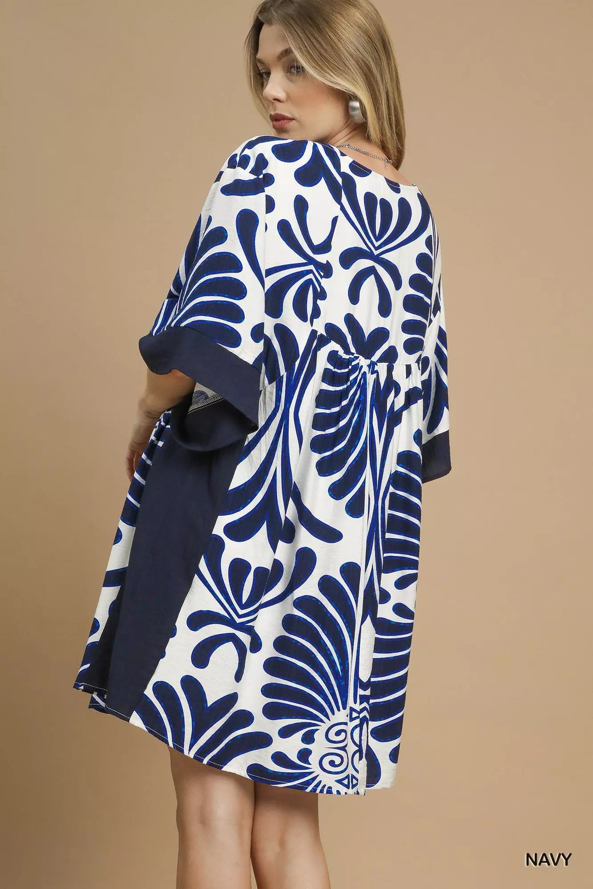 Abstract Print V-Neck Kimono Sleeve Contrast Cuff Babydoll Mini Dress 2