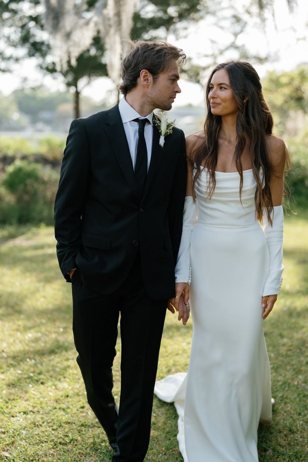 Classic Mermaid Strapless White Wedding Dress with Sweep Train