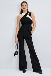 Contrast Crisscross Strap Fitted Crop Top