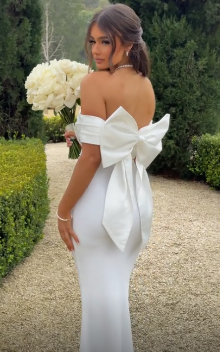 Cute Off The Shoulder White Sheath Party Dress Elegant Evening Dress With Bow cc1670