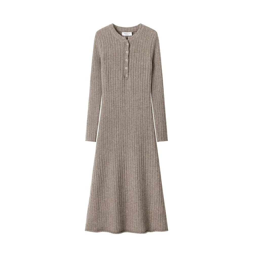 Teresa Elegant Vintage Knit Dress with Relaxed Fit and Layered Outfit Styling