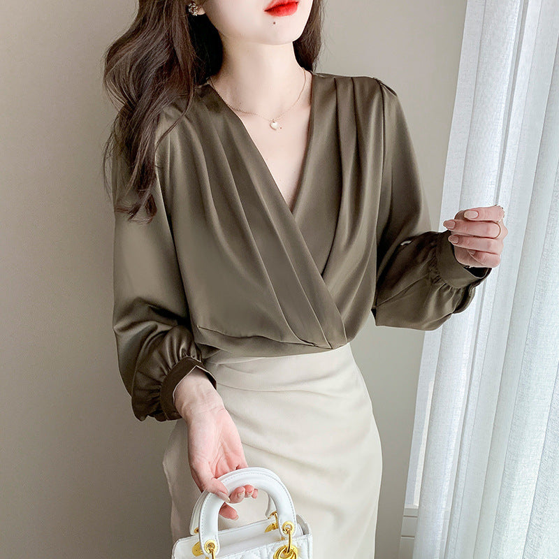 Fionna Green Pleated V-Neck Shirt