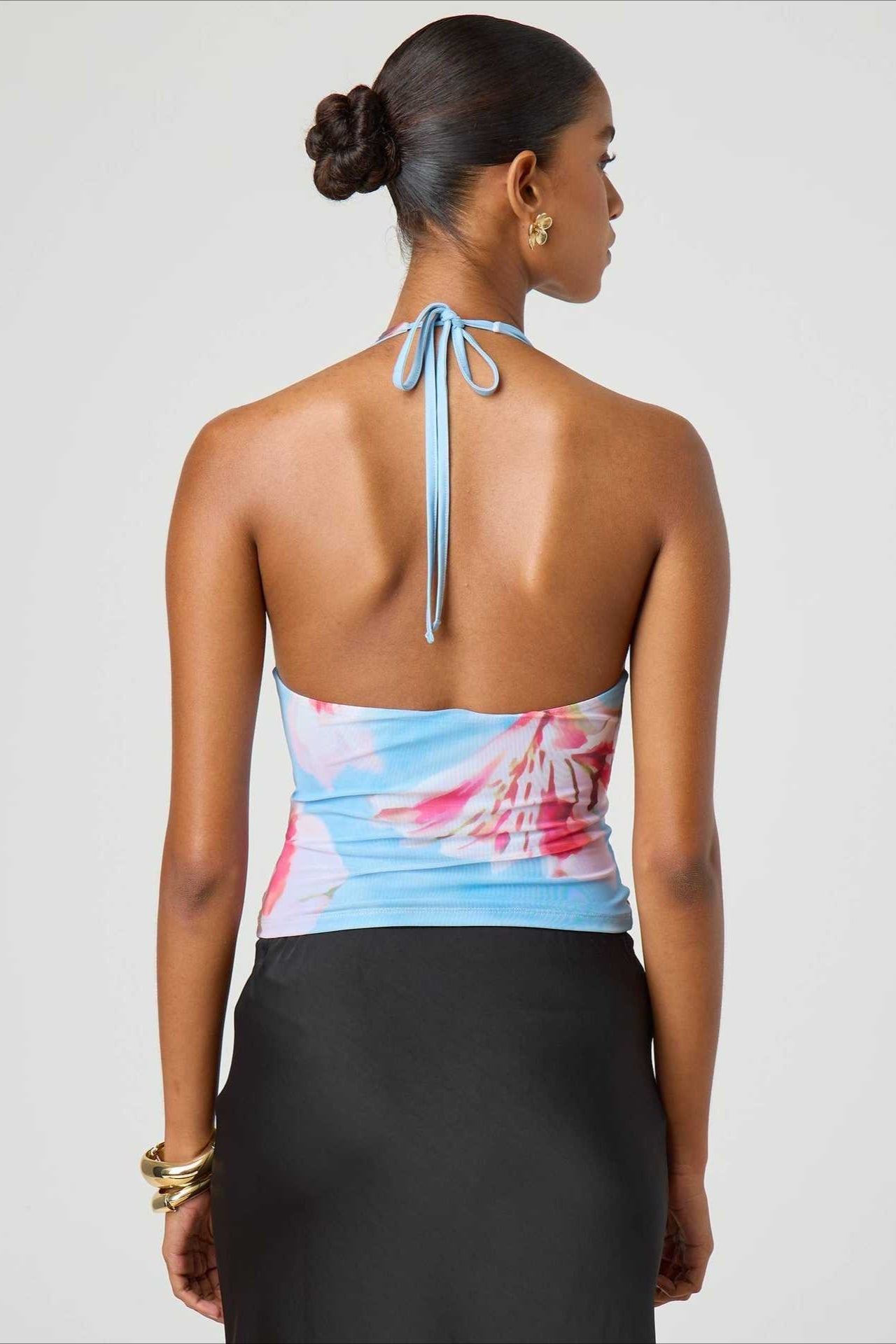 Backless Halter-Neck Crop Top