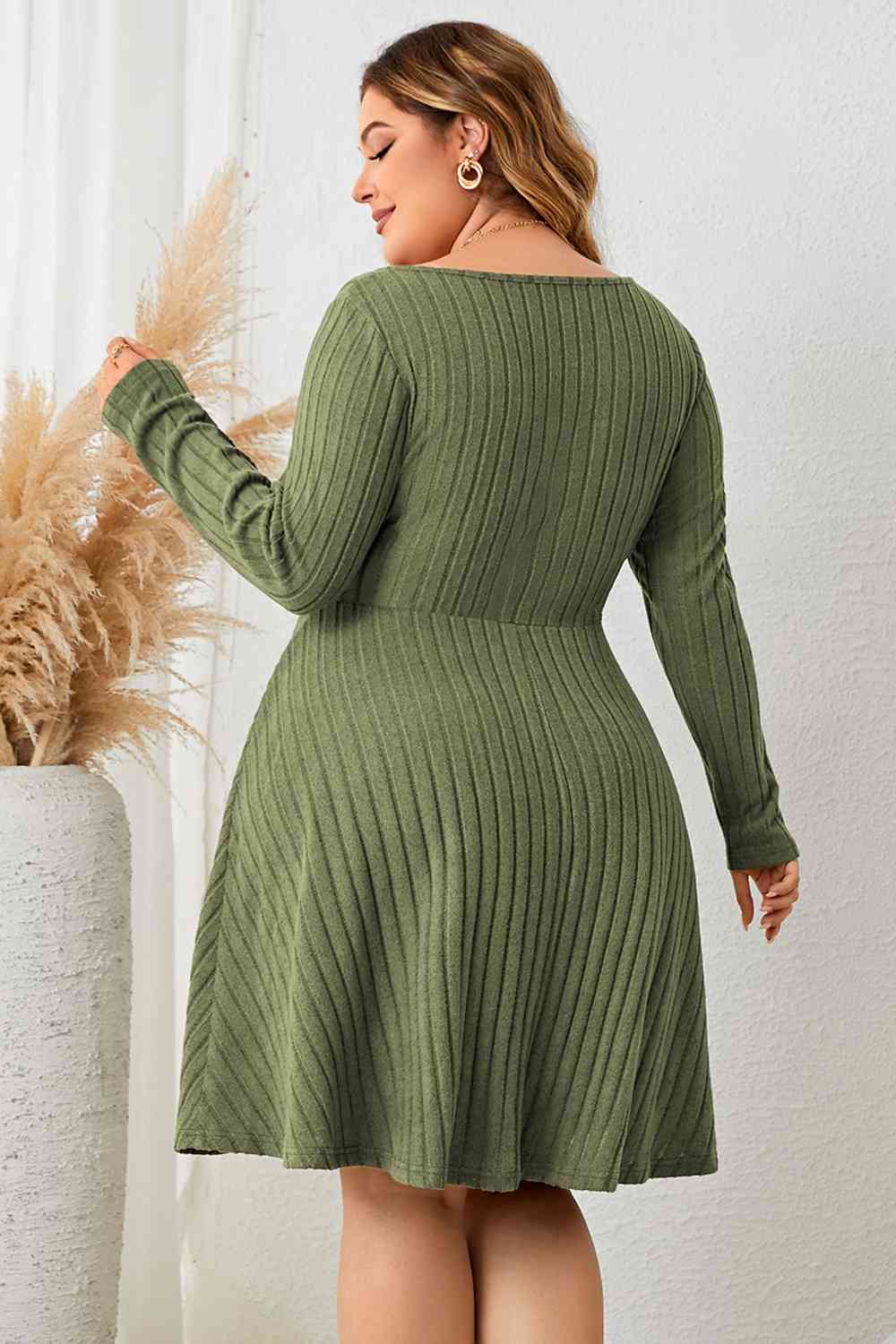 Email Fashionable and Effortless Dress for Women Easy Wear Style