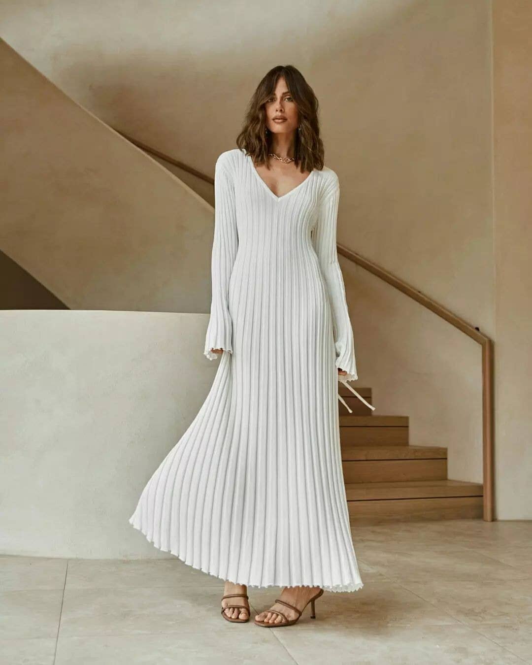 Ribbed Knit V-Neck Long Sleeve Maxi Dress