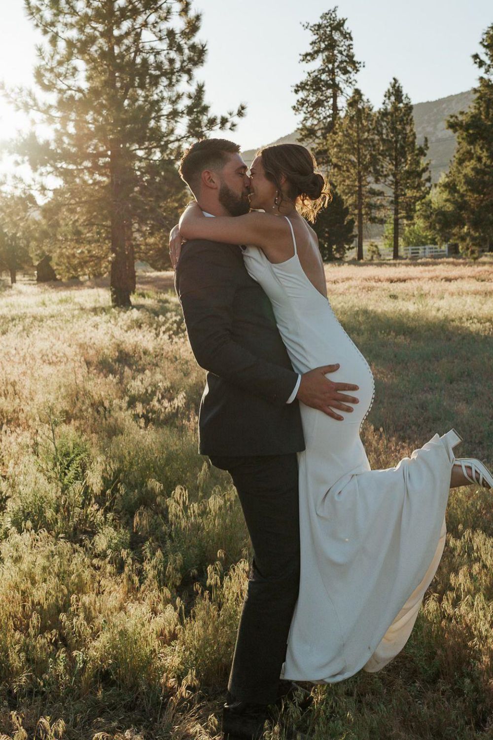 Simple Mermaid Spaghetti Straps White Wedding Dress with Sweep Train