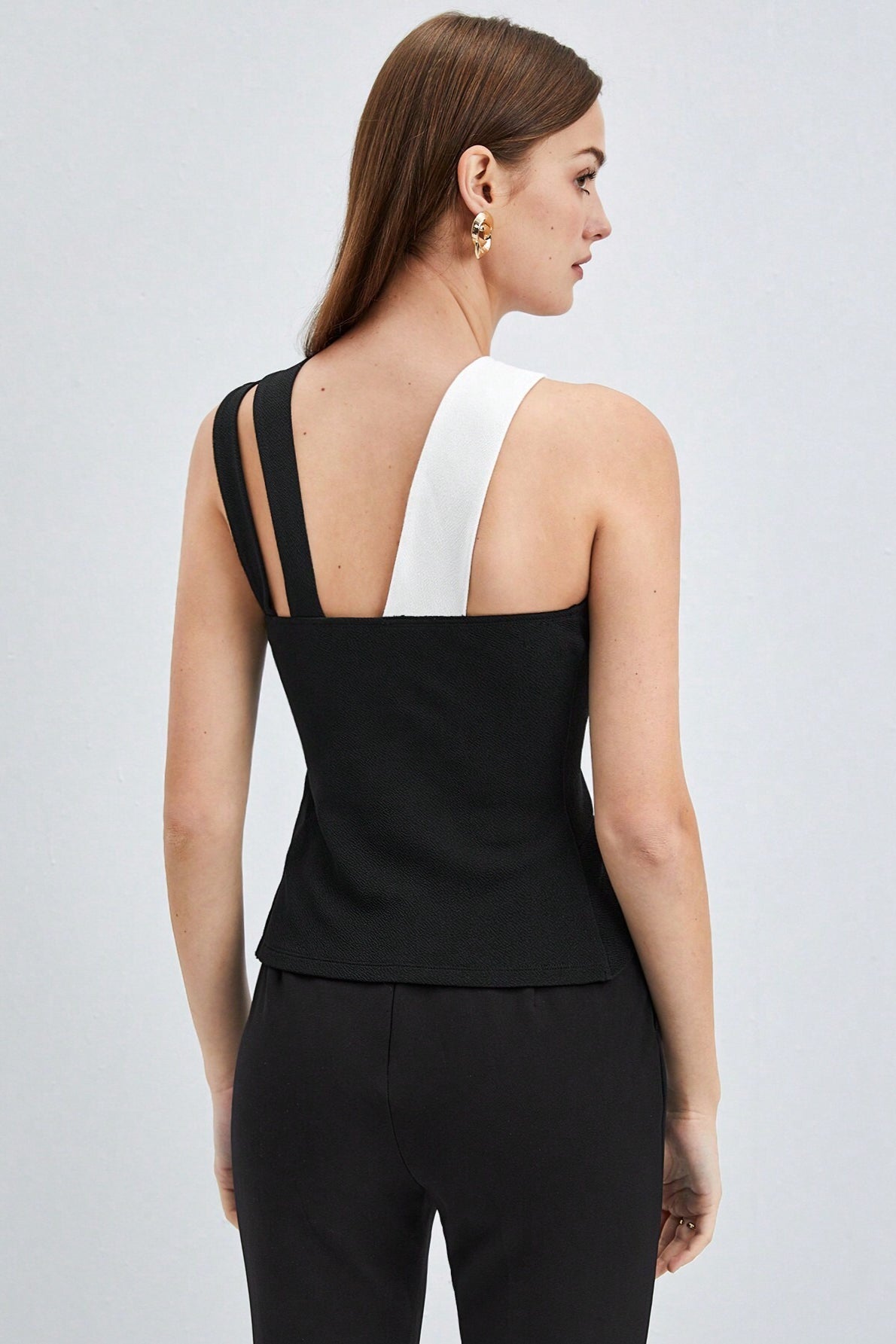 Contrast Crisscross Strap Cut Out Asymmetric Hem Peplum Top 2