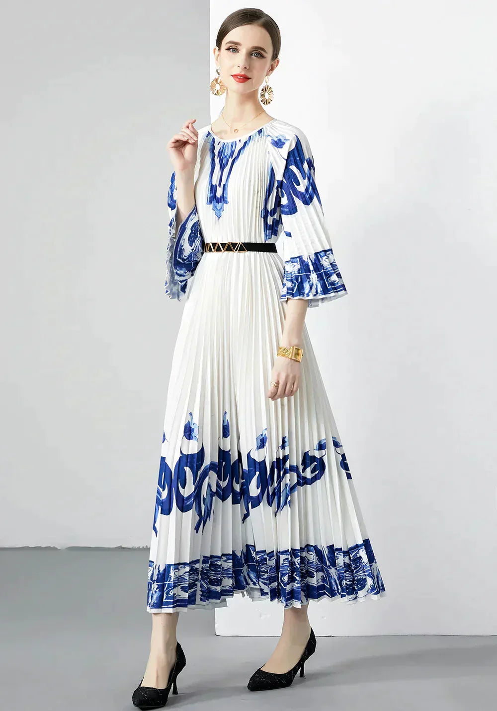 Blue And White Porcelain Loose Dress with Pleats
