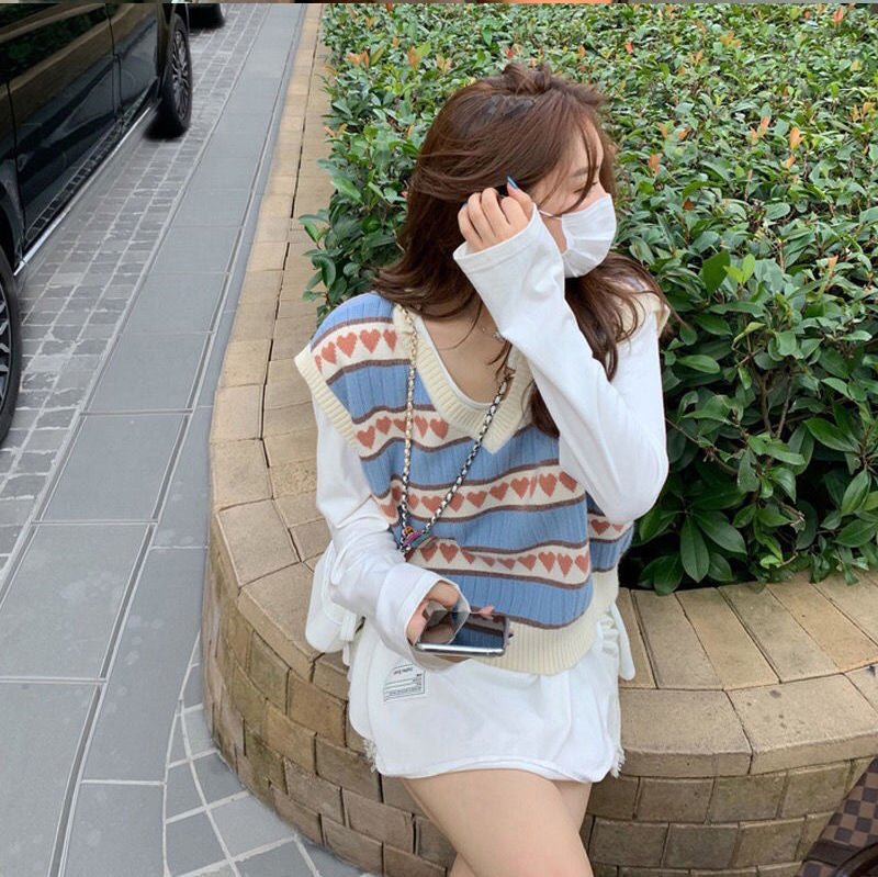 Cute Love Graphic V-Neck Vest Sweater