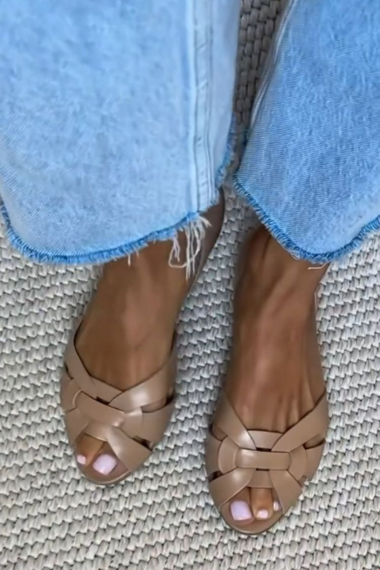Woven Strap Closed Toe Flat Slide Sandals