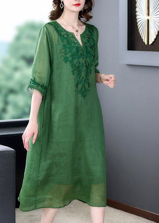 V-Neck Floral Embroidery Three Quarter Sleeve Shift Midi Dress