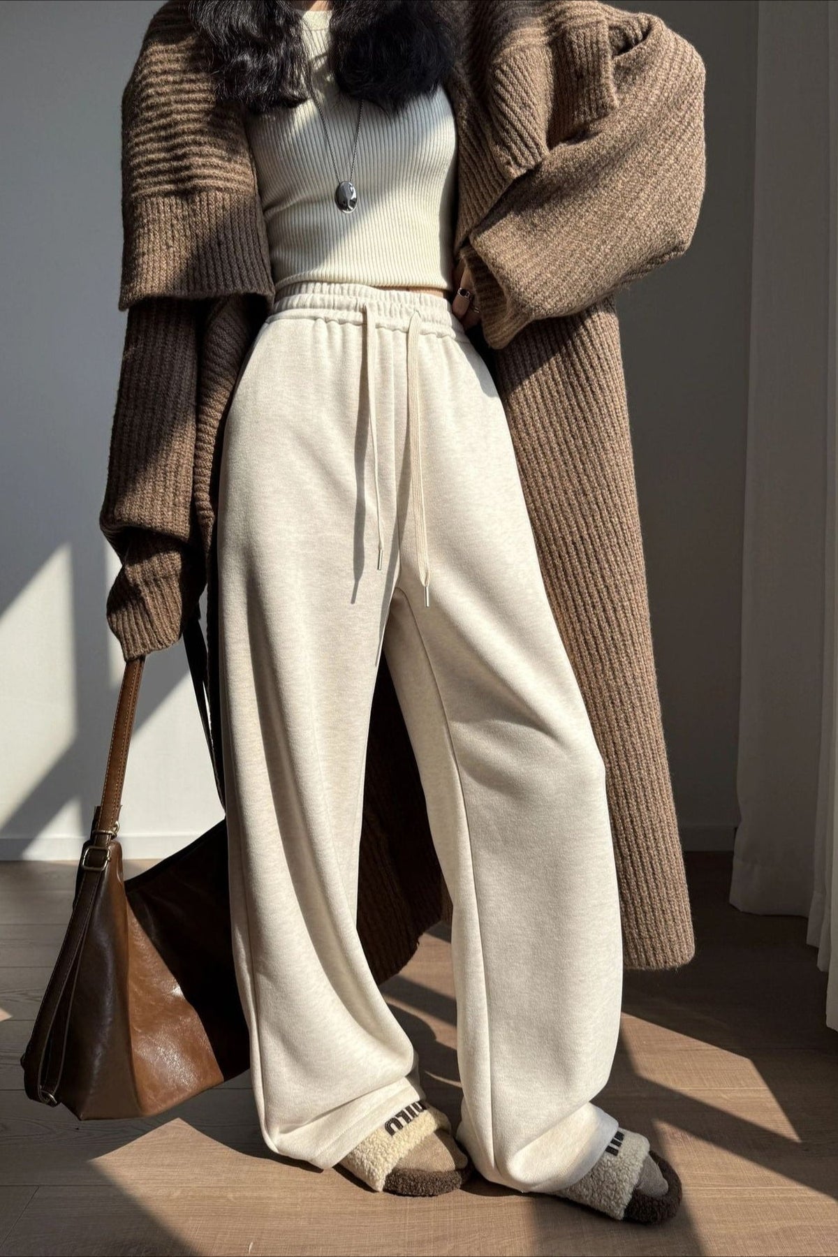 Drawstring Waist Relaxed Straight Leg Knit Pants 4