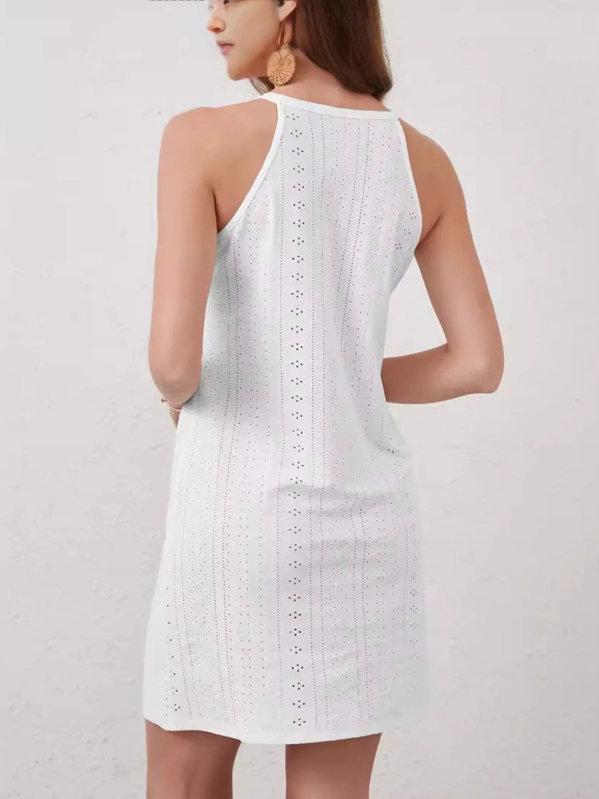 Halter Neck Eyelet Embroidered Floral Lace Applique Shift Mini Dress 5