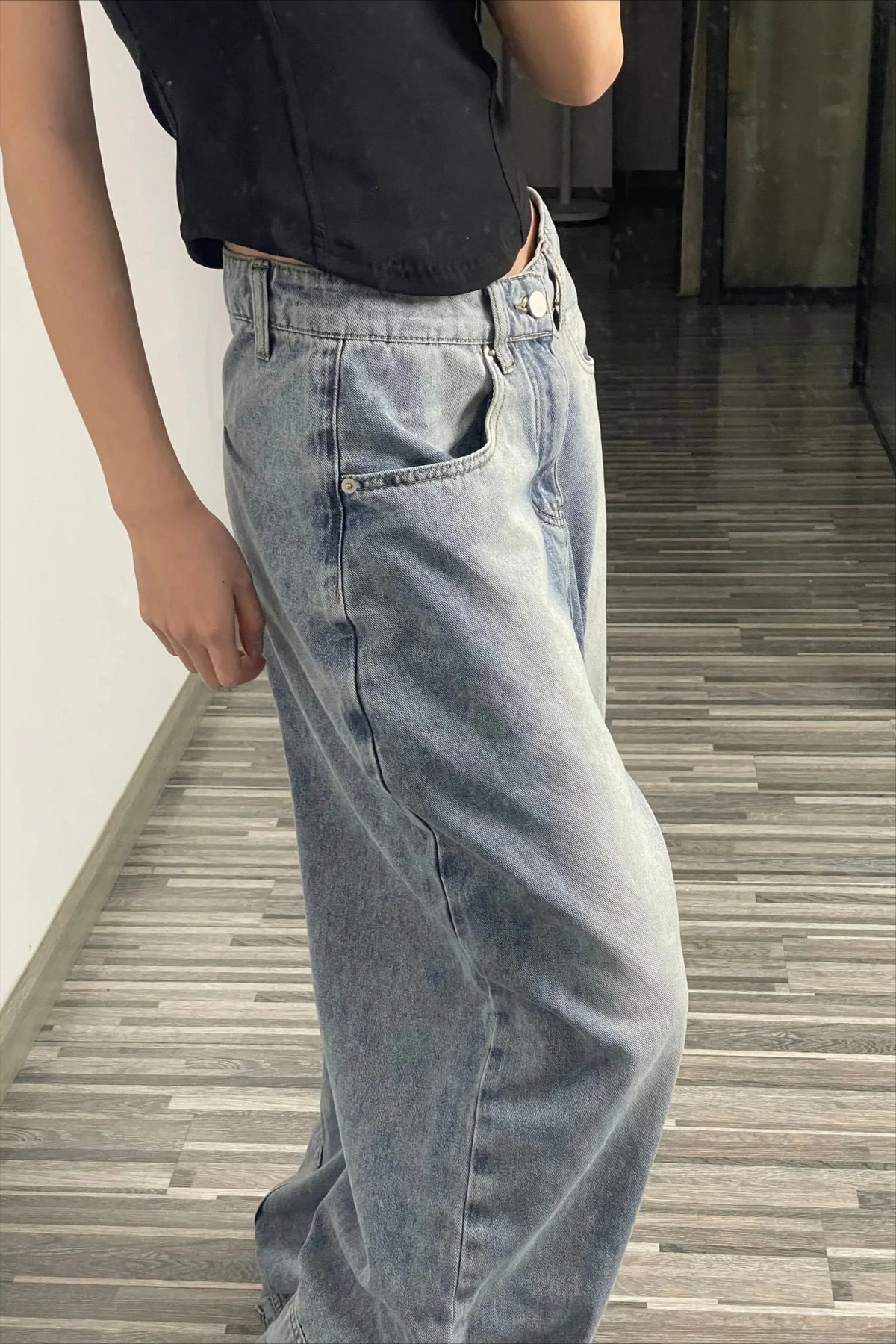 Low Rise Faded Wash Baggy Wide Leg Denim Jeans 3