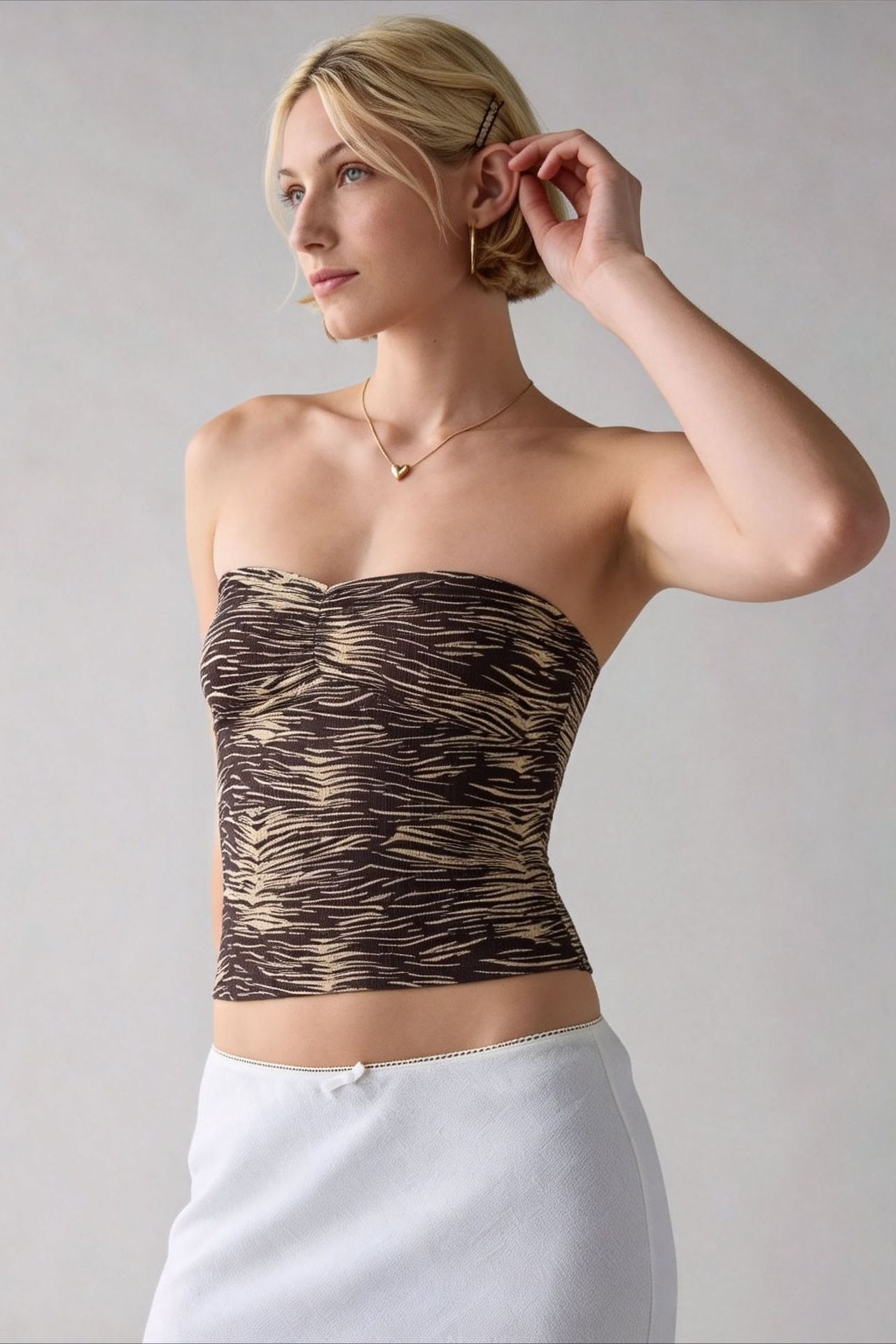 Contrast Print Strapless Fitted Crop Top