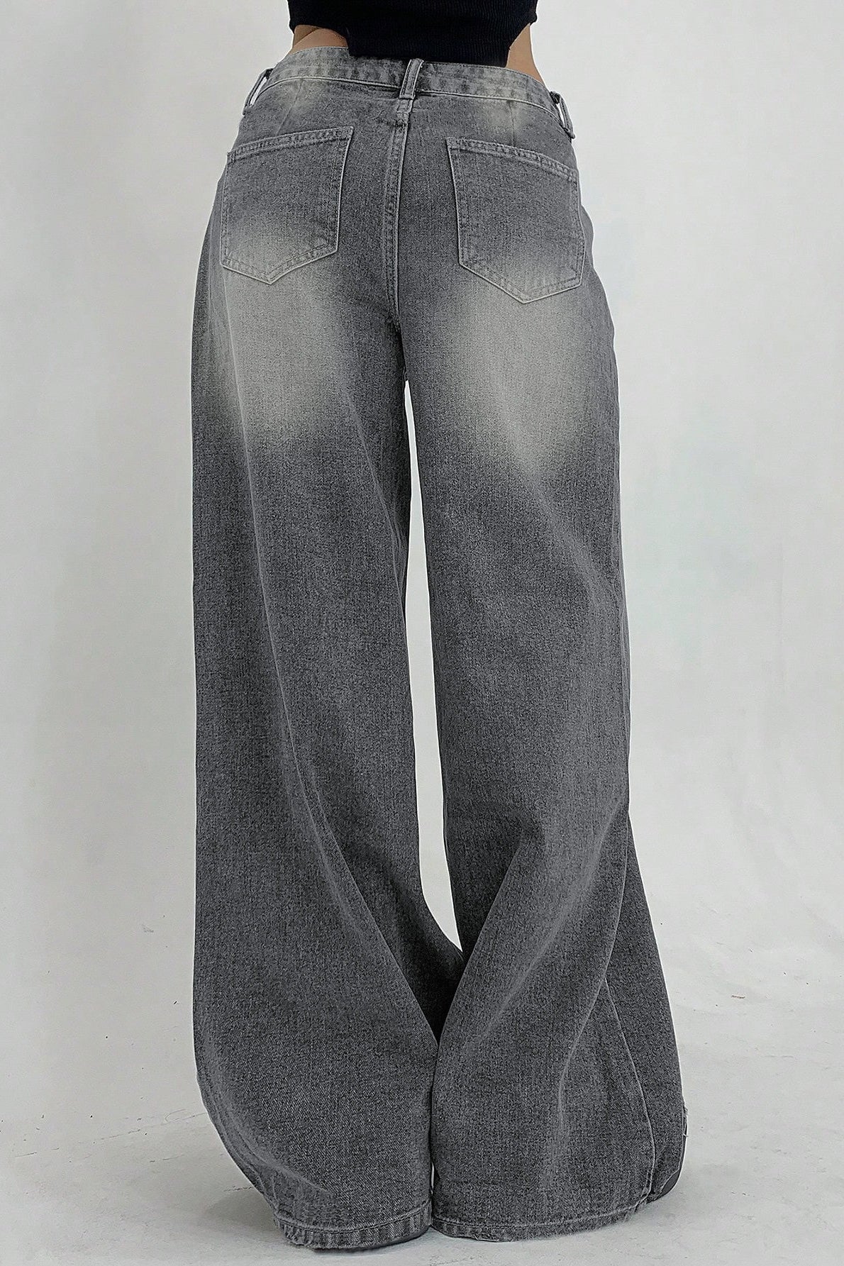 Distressed Wide Leg Floor Length Jean