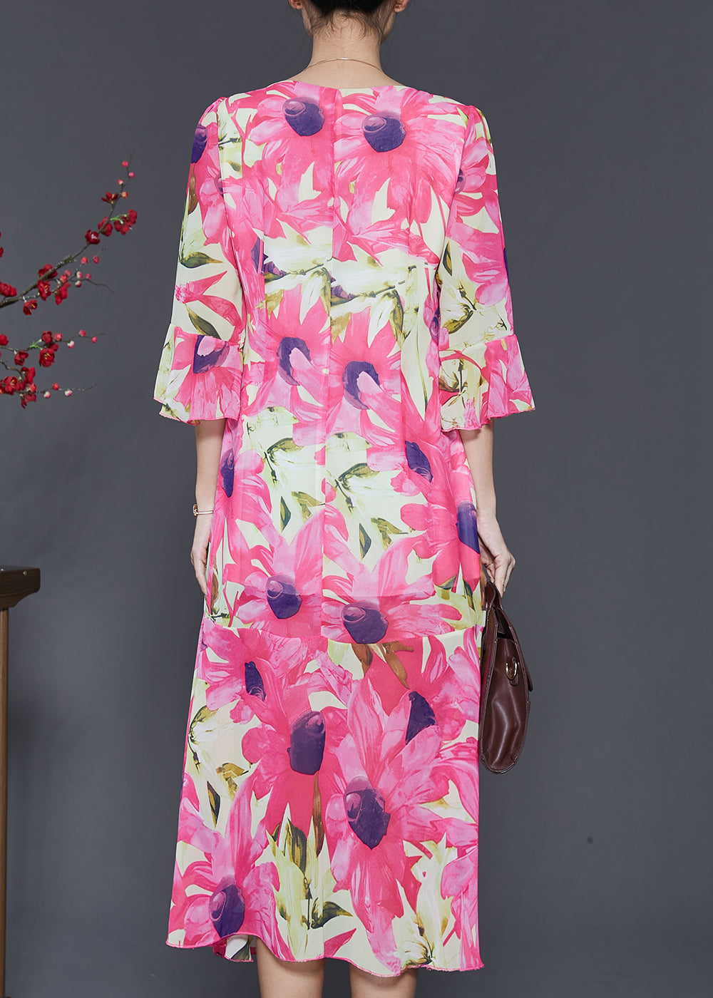 Beautifully Crafted Dress in a Classic Style