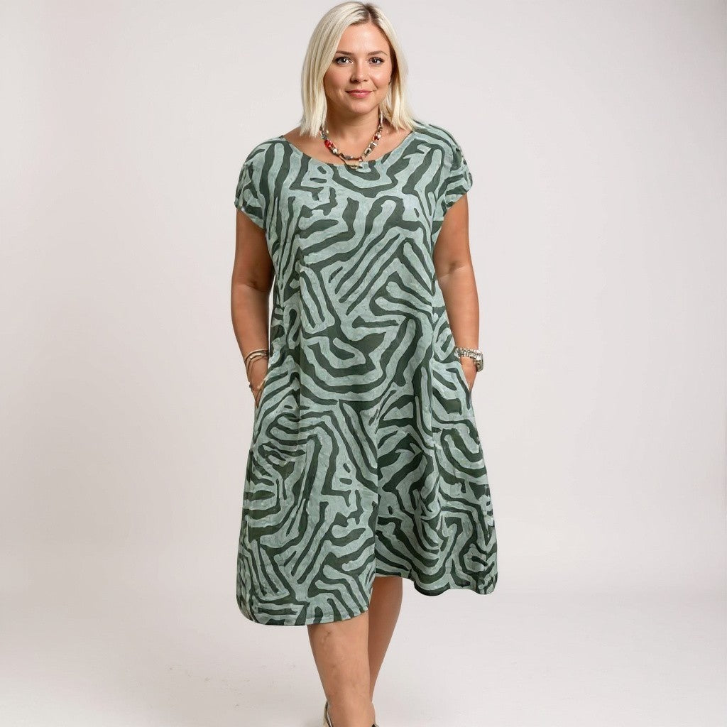 Nelia - dress with round neck and beautiful print Green