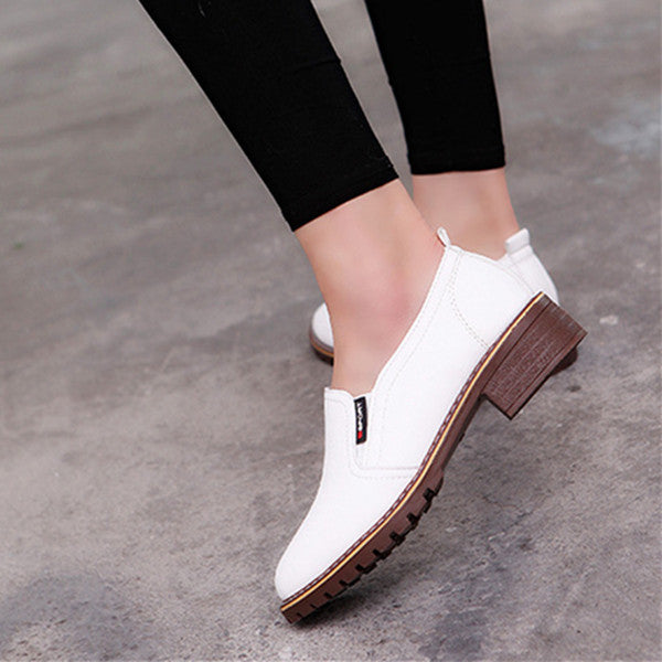 Round Toe Lace-Up Oxford Flats