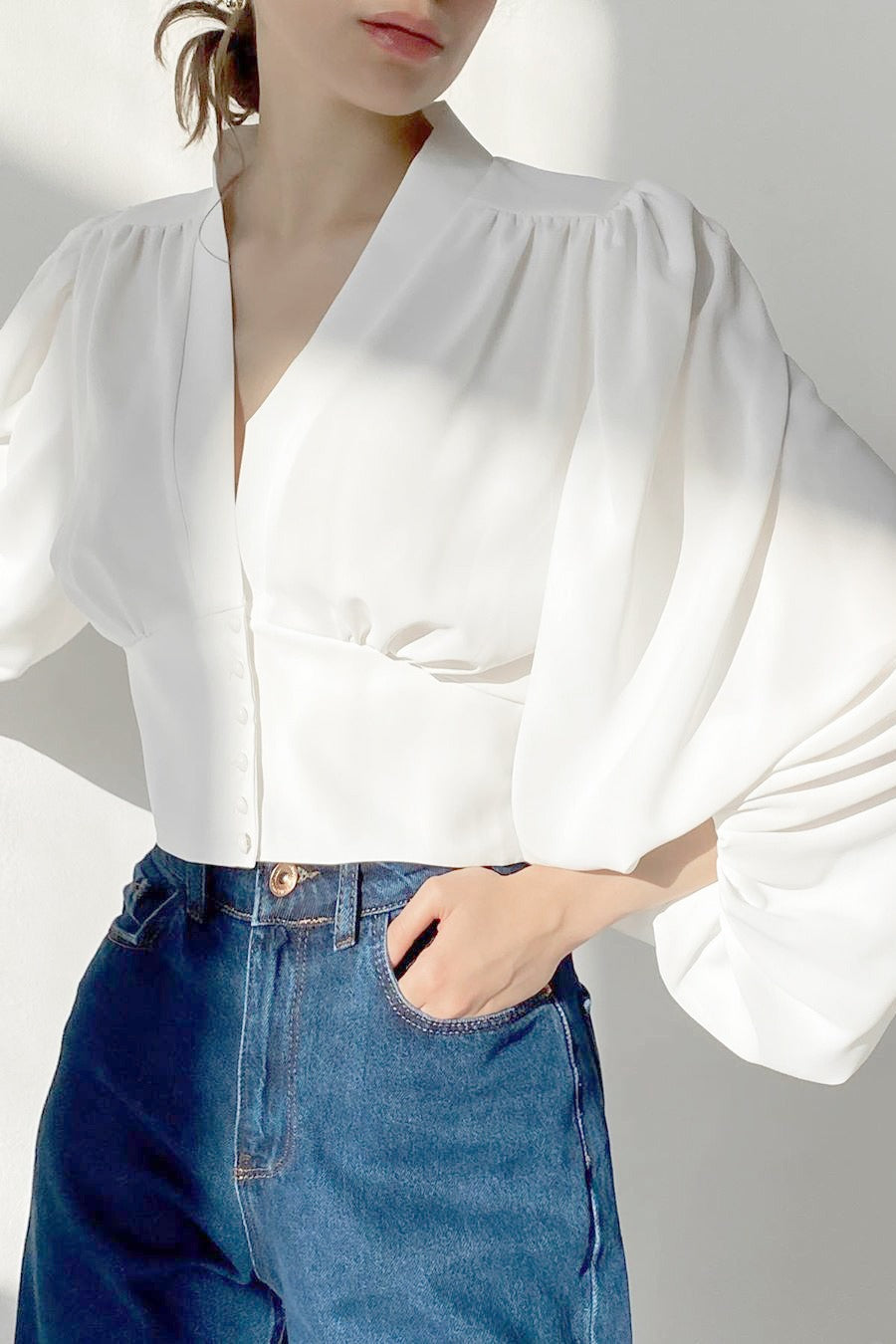 V-Neck Balloon Sleeve Button Front Fitted Waist Cropped Blouse 2